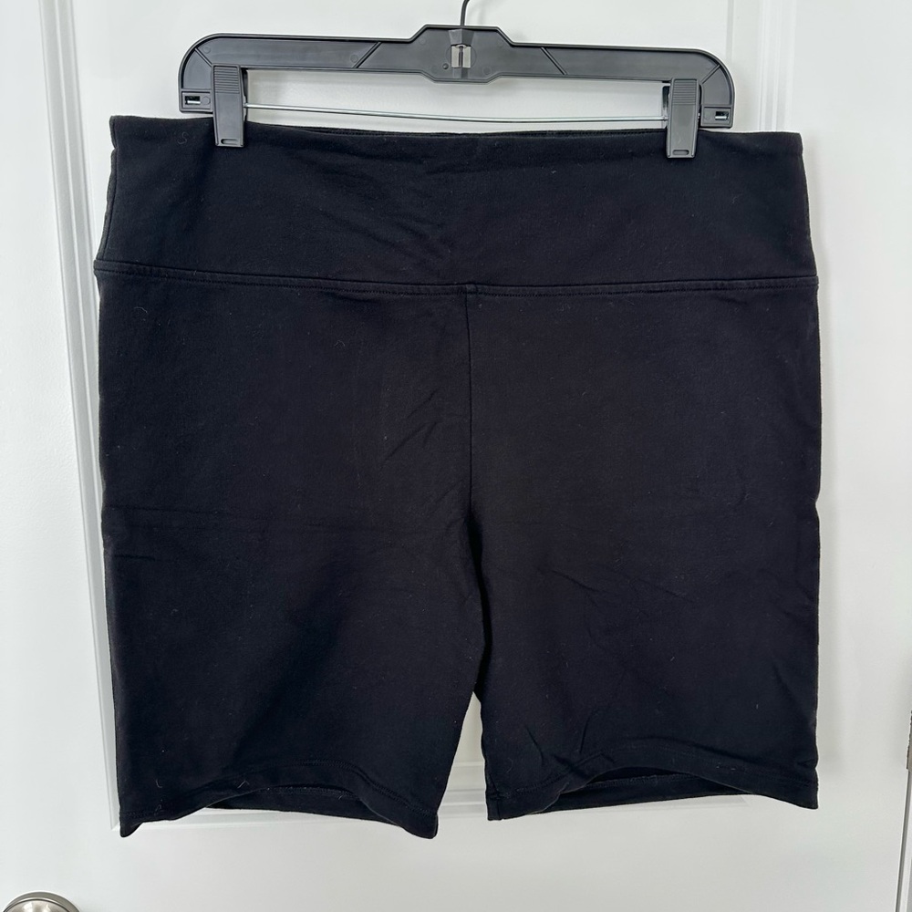 Lou & Grey Biker Shorts
